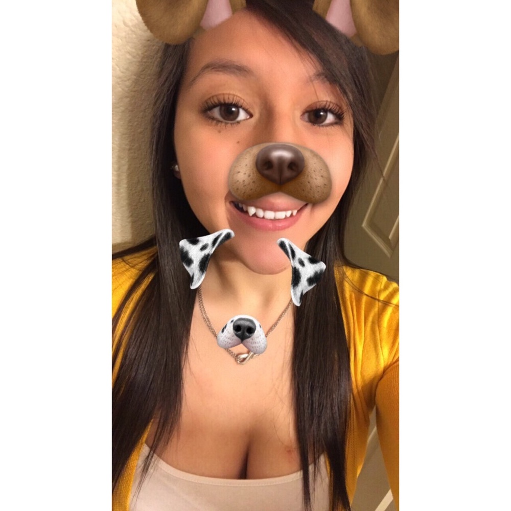 Meet your Posher, Danielle